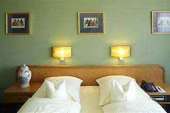 Hotel Admiral Munich 4*,