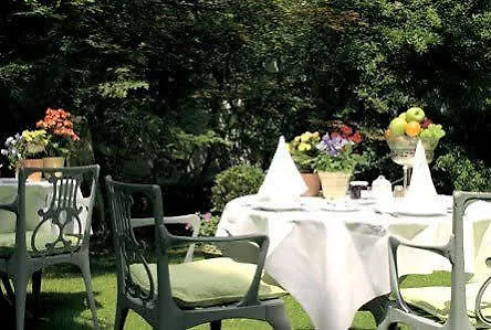 Hotel Admiral Munich 4*,